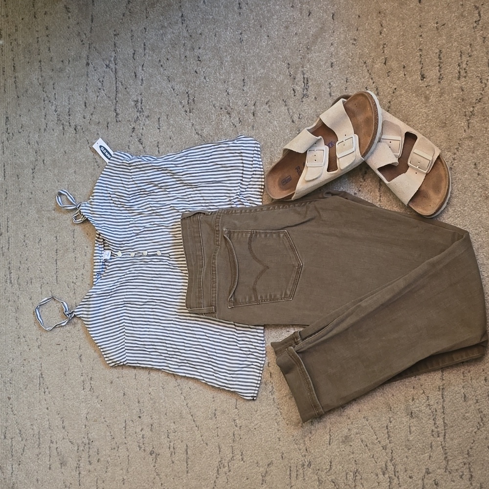 Levi's skinny Jeans size 29, olive color pre-owned - Picture 2 of 12